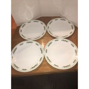 New 16 Pc Service for 4, Corelle HOLLY DAYS Dinner Set NOS Open Box EXCELLENT